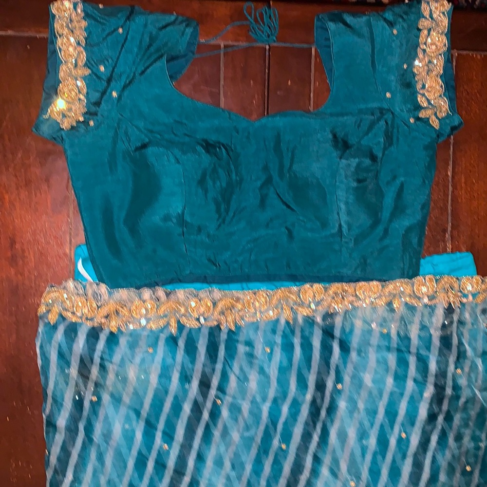 S8 KalkiBlouse-Raw Silk/Mandarin Neck/OrganzaLehariya/✋Embroidered/Beads/Sequins